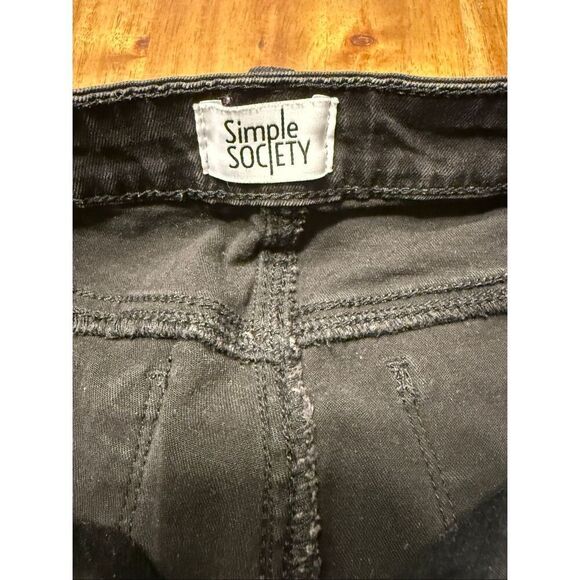 Simple Society Womens Junior Size 7/28 Black Skinny Distressed Dark Stretch Jean - Picture 3 of 7